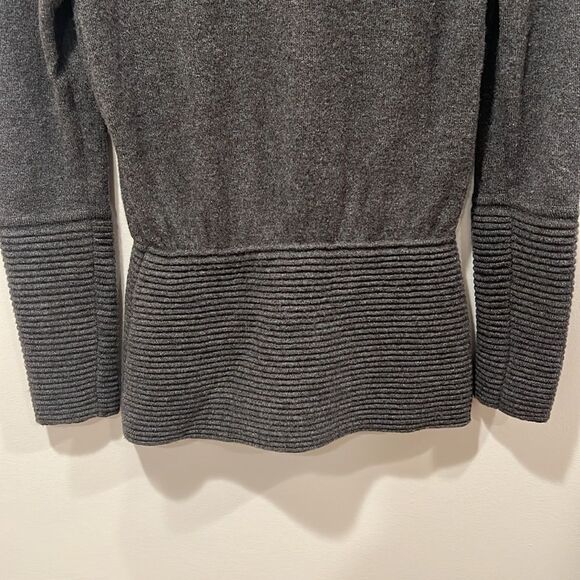 Valentino Vintage Sweater - Size Small - Picture 4 of 7